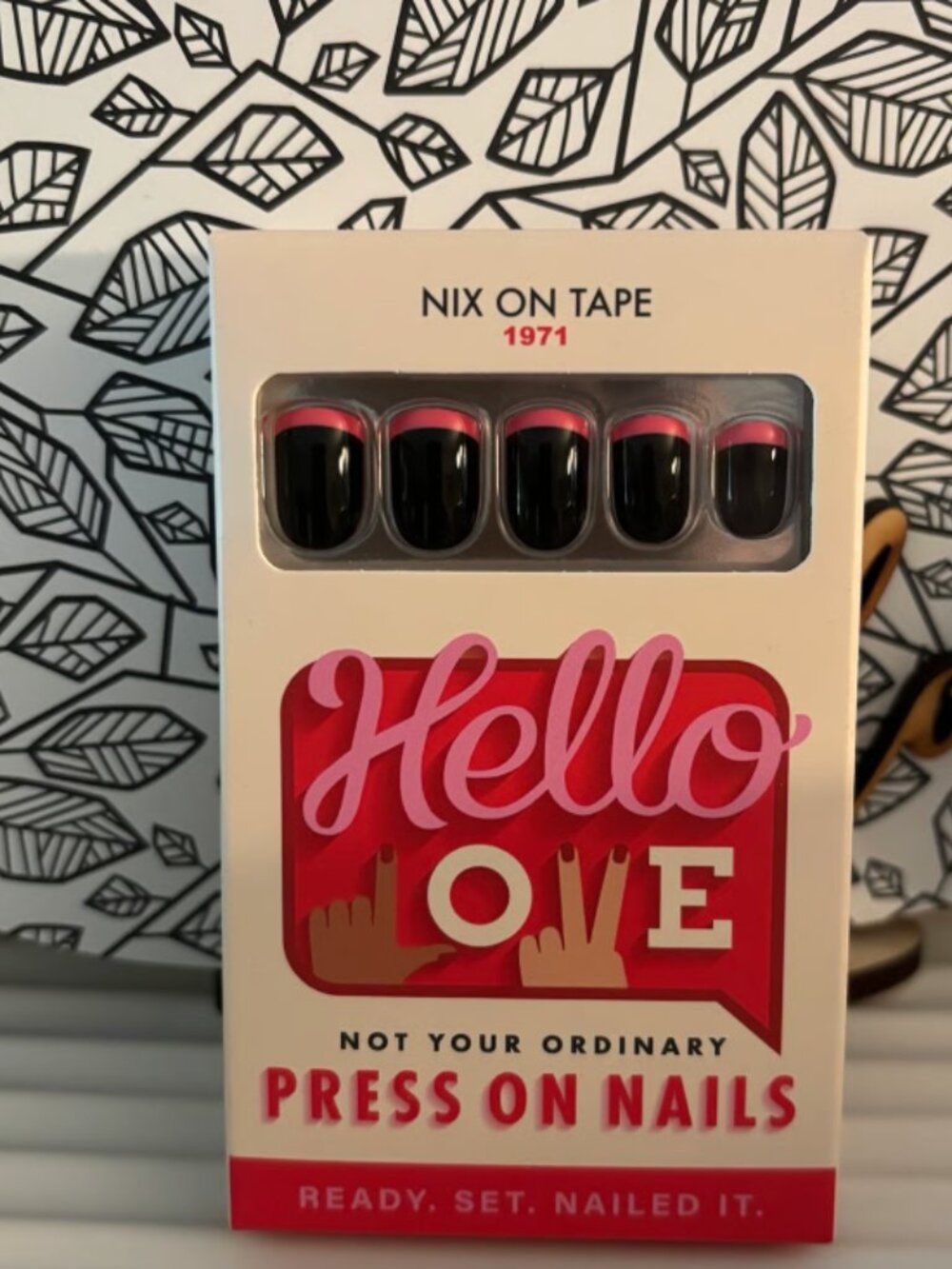 Hello Love Nix On Tape Press On Nails